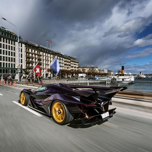 A Purple Apollo Ie Is Roaming The Streets Of Geneva